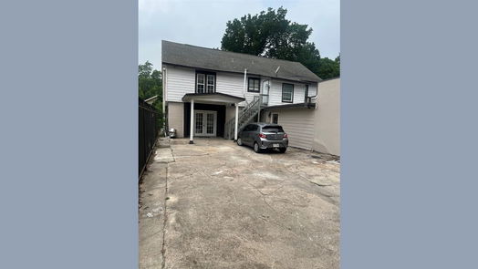 Houston 2-story, 2-bed 3311 Houston Avenue 1-idx