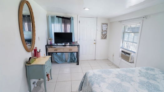 Houston 1-story, 3-bed 5904 Cochran Street-idx