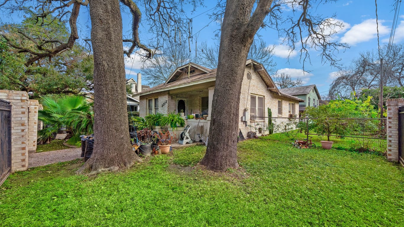 Houston 1-story, 2-bed 3312 Beauchamp Street-idx