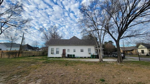 Houston 1-story, 4-bed 1905 Chapman Street-idx