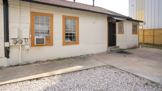 Houston 1-story, 2-bed 1611 Common Street-idx