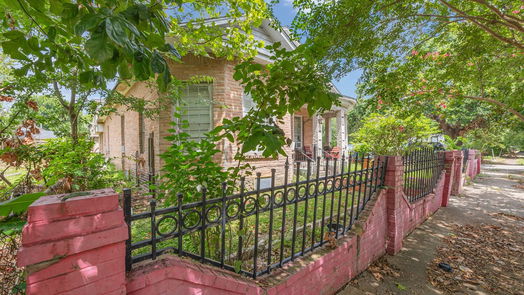 Houston 1-story, 3-bed 1519 Mckee Street-idx