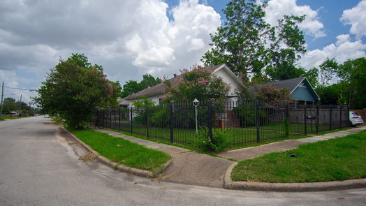 Houston 1-story, 4-bed 2718 Gano Street-idx