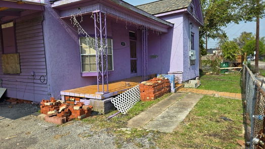 Houston 1-story, 3-bed 1232 Hogan Street-idx