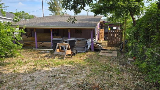 Houston 1-story, 3-bed 1232 Hogan Street-idx