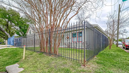 Houston 1-story, 3-bed 802 E 29th Street-idx