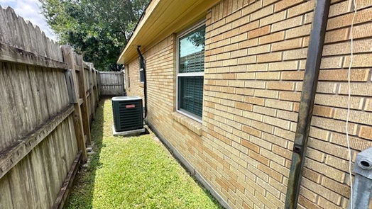 Houston 1-story, 3-bed 4516 Cetti Street-idx