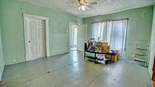 Houston 1-story, 3-bed 615 Mcintosh Street-idx