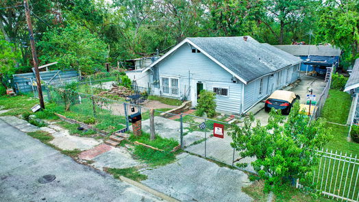 Houston 1-story, 3-bed 615 Mcintosh Street-idx