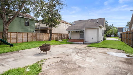 Houston 1-story, 2-bed 4719 Hain Street-idx