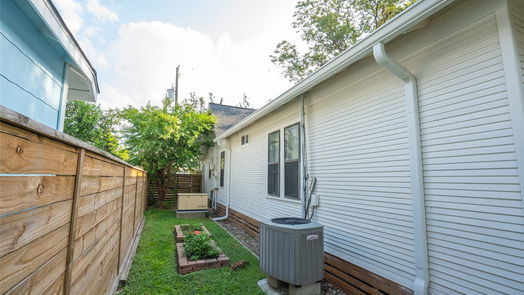 Houston 1-story, 2-bed 1016 Louise Street-idx