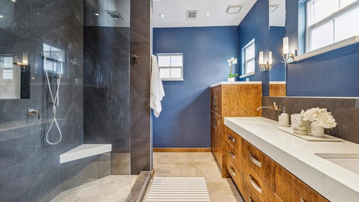 Houston 3-story, 3-bed 3011 Houston Avenue C-idx