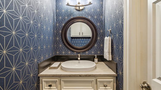 Houston 3-story, 3-bed 3011 Houston Avenue C-idx