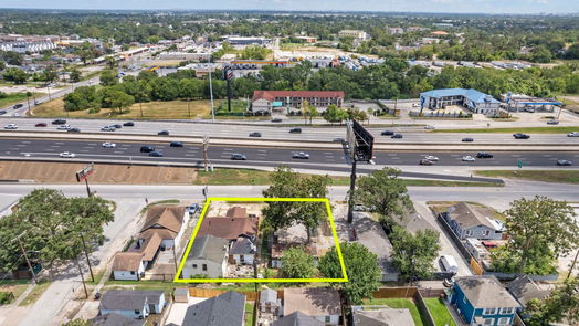 Houston 1-story, 3-bed 2619 - 2615 North Freeway-idx