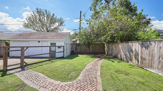 Houston 1-story, 2-bed 1002 E 25th Street-idx