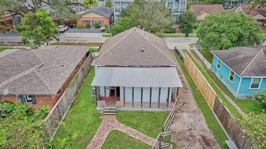 Houston 1-story, 2-bed 1002 E 25th Street-idx