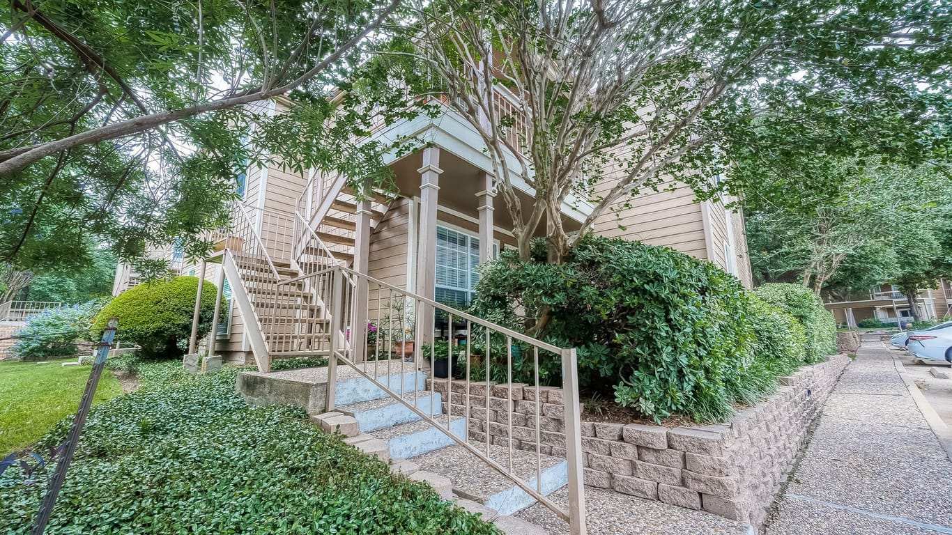 Houston 1-story, 3-bed 1880 White Oak Drive 110-idx