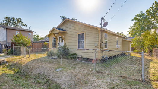 Houston 1-story, 2-bed 4403 Chapman Street-idx