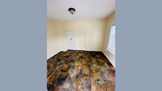 Houston 1-story, 5-bed 7146 Avenue I-idx