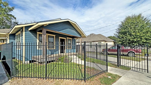 Houston 1-story, 2-bed 105 N Eastwood Street-idx