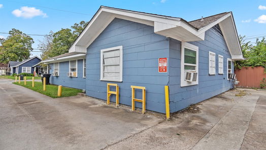Houston 2-story, 1-bed 126 N Hagerman Street-idx
