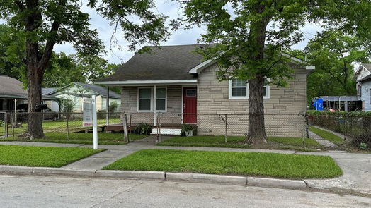 Houston 1-story, 3-bed 7125 Avenue E-idx