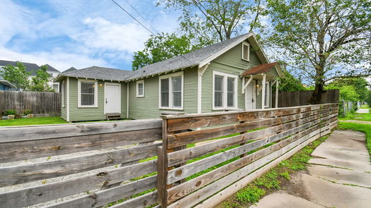 Houston 1-story, 3-bed 116 Edgewood Street-idx