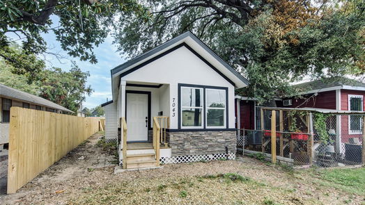 Houston 1-story, 3-bed 7043 Avenue L-idx