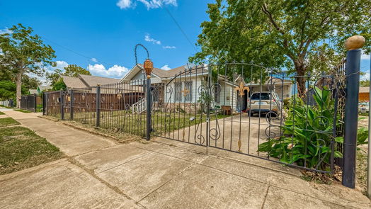 Houston 1-story, 4-bed 6633 Avenue T-idx