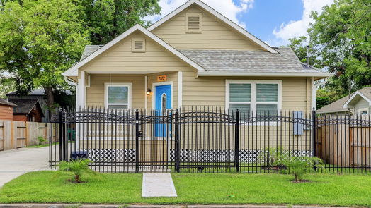 Houston 1-story, 3-bed 7112 Avenue L-idx