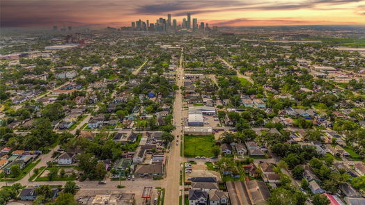 Houston 2-story, 3-bed 5209 Canal Street-idx