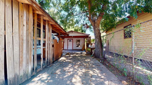 Houston 1-story, 3-bed 6827 Avenue Q-idx