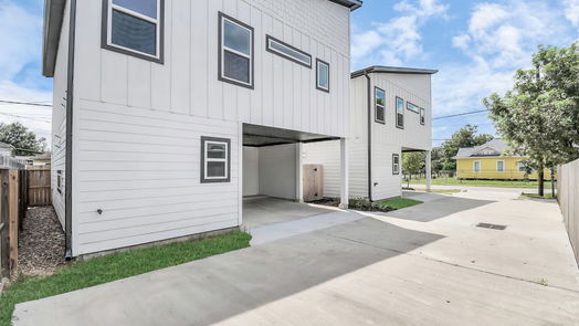 Houston 2-story, 2-bed 122 Edgewood Street-idx