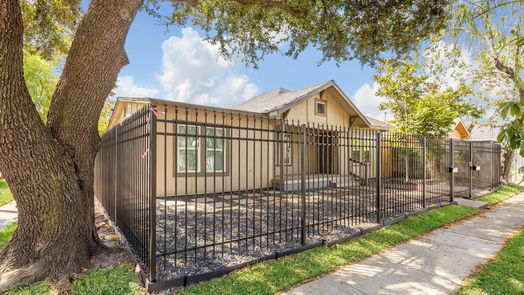 Houston 2-story, 2-bed 905 66th Street-idx