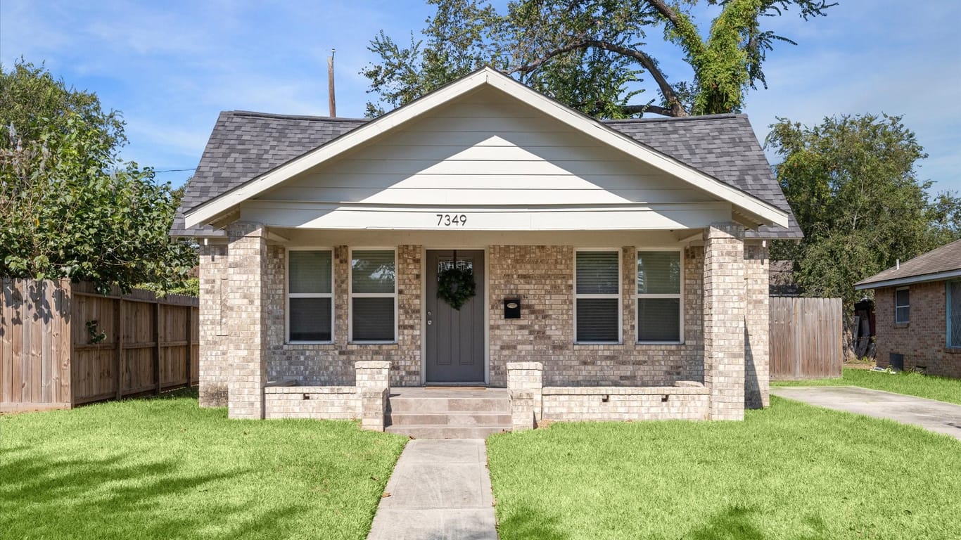 Houston 1-story, 2-bed 7349 Walker Street-idx