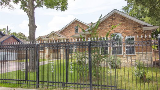 Houston 1-story, 4-bed 7411 Garden Street-idx