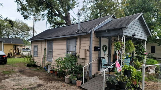 Houston 1-story, 5-bed 7647 Avenue J-idx
