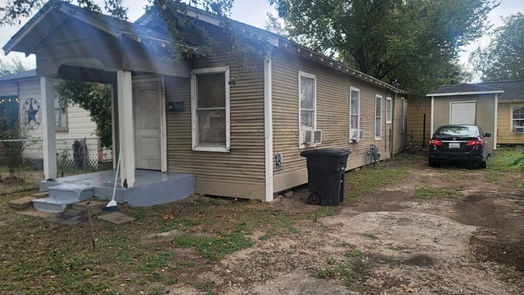 Houston 1-story, 5-bed 7647 Avenue J-idx