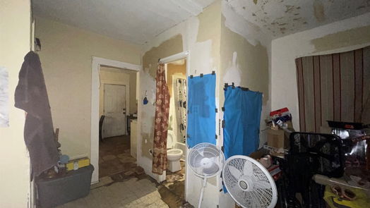 Houston 1-story, 5-bed 7647 Avenue J-idx