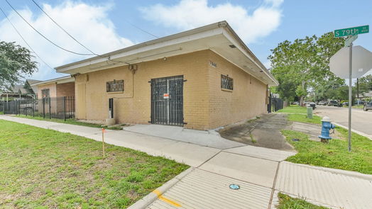 Houston 1-story, 3-bed 7846 Dayton Street-idx