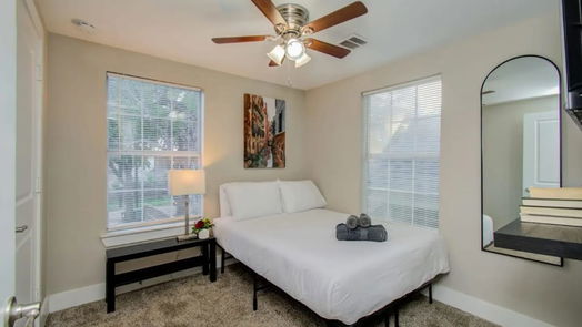 Houston 1-story, 2-bed 8013 Capitol Street-idx