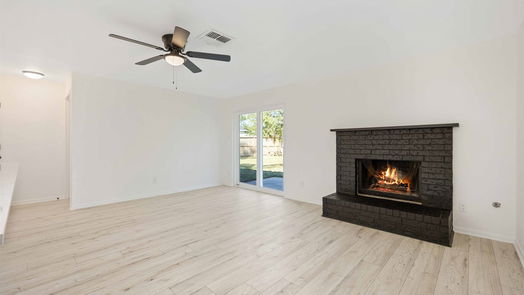 Houston null-story, 3-bed 12111 Wood Forest Drive-idx