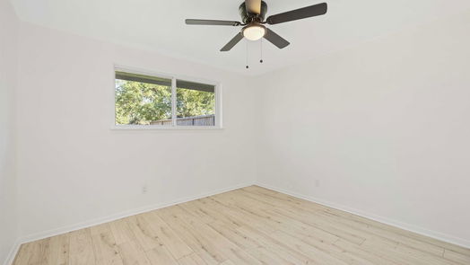 Houston null-story, 3-bed 12111 Wood Forest Drive-idx