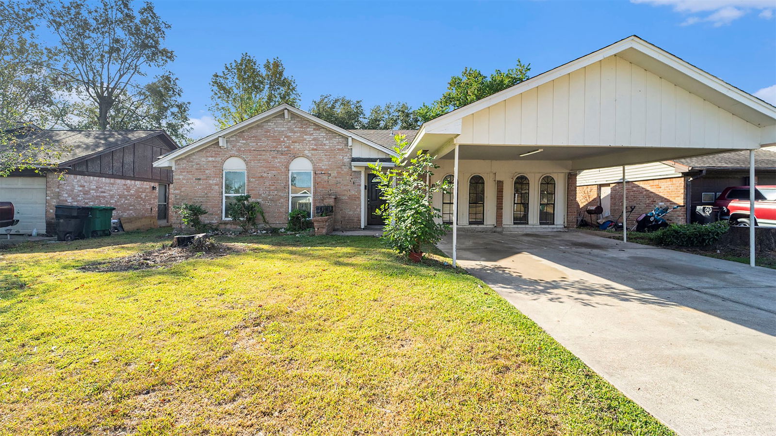 Houston 1-story, 5-bed 11042 Wood Shadows Drive-idx