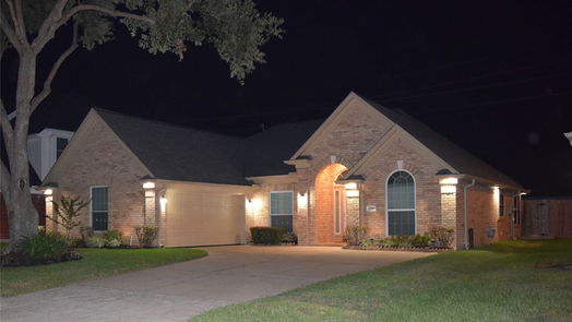 Houston 1-story, 2-bed 2106 Laurel Oaks Drive-idx