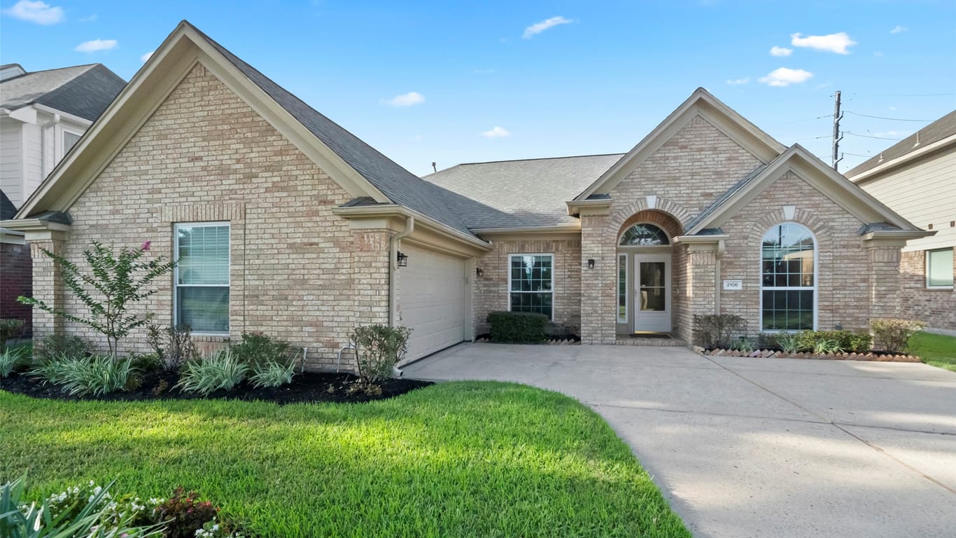 Houston 1-story, 2-bed 2106 Laurel Oaks Drive-idx