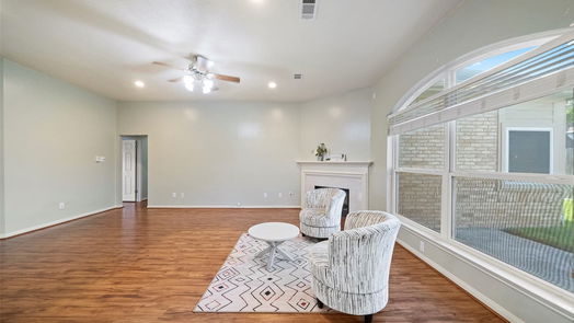 Houston 1-story, 2-bed 2106 Laurel Oaks Drive-idx