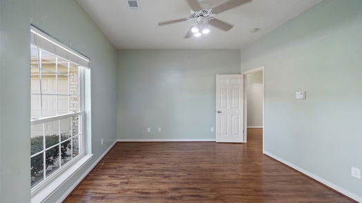 Houston 1-story, 2-bed 2106 Laurel Oaks Drive-idx