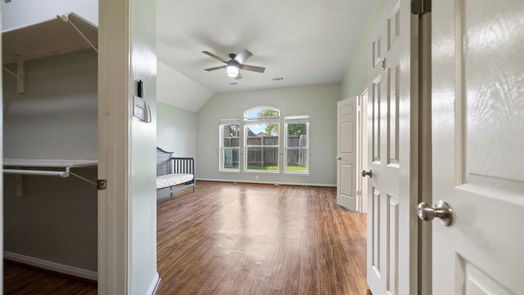 Houston 1-story, 2-bed 2106 Laurel Oaks Drive-idx