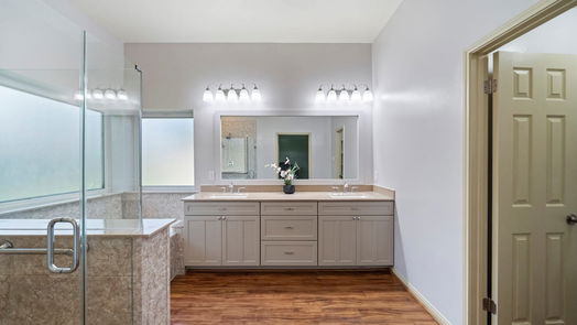 Houston 1-story, 2-bed 2106 Laurel Oaks Drive-idx